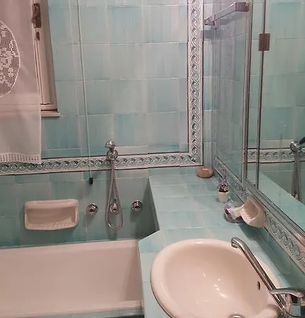 Garden بيت ضيافة جنوة