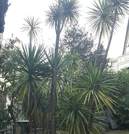 Garden بيت ضيافة